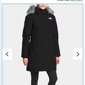 North Face Women’s Arctic Parka in Black